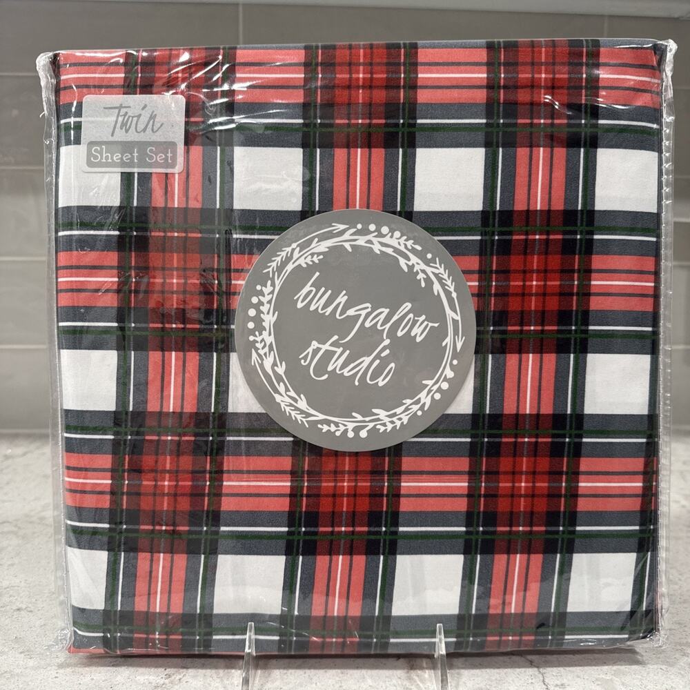 New Bungalow Studio Christmas RED PLAID Twin Size Sheet Set SHEETS NEW